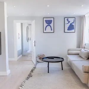 Penthouse W/rooftop Terrace In Latin Quarter Apartment