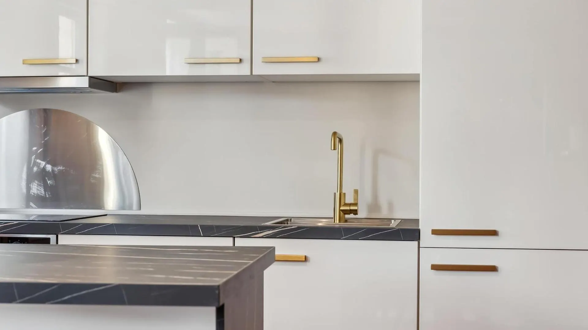 Prime Location - Near Nyhavn & Tivoli Gardens Apartment Copenhagen